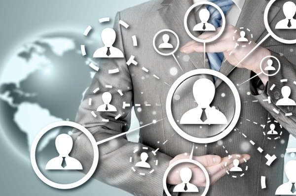 Concentrer nos efforts sur quelques objectifs simples pour trouver et engager des nouveaux clients.